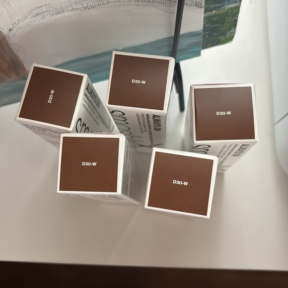 SMASH BOX FOUNDATION - Picture 2 of 5